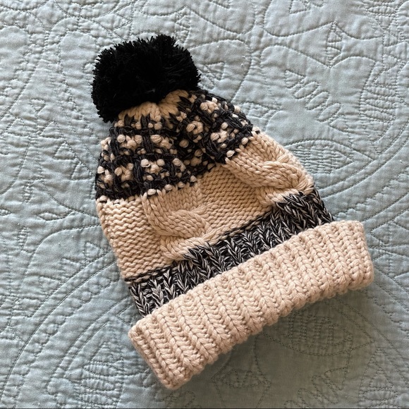 Knit Pom Hat - Picture 1 of 2